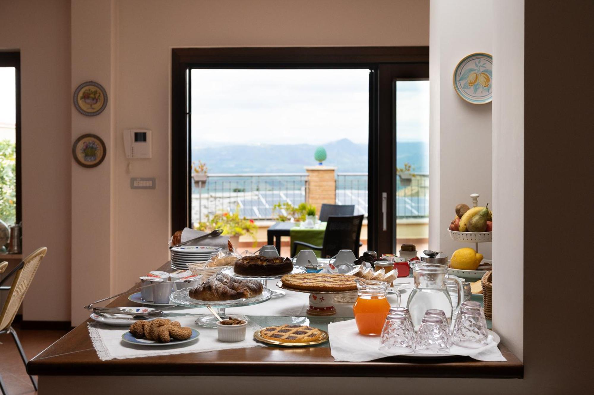 B&B Bella Vista Valguarnera Caropepe Bagian luar foto